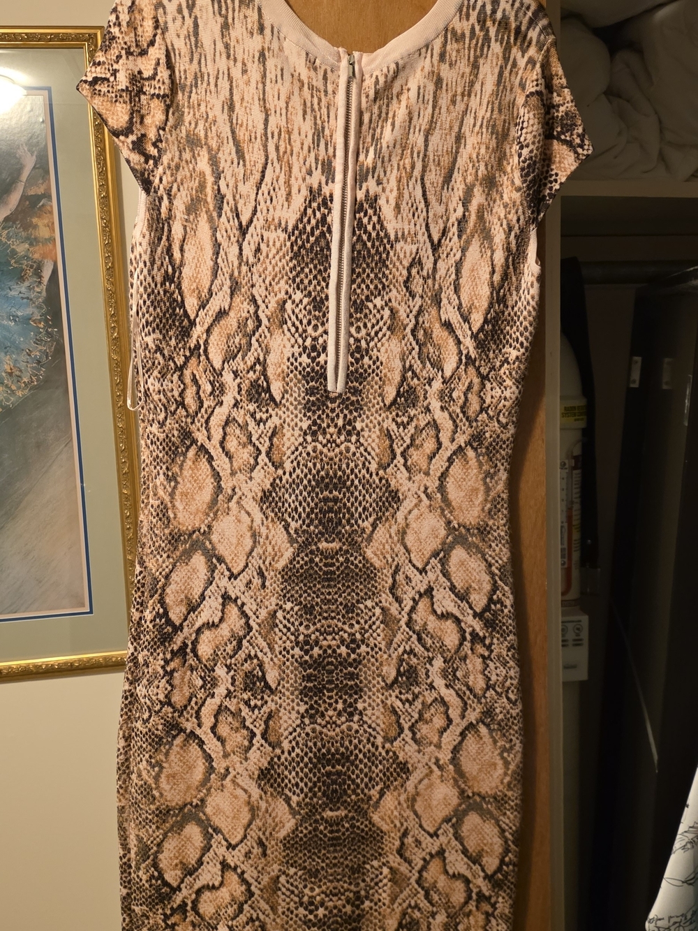 NWT Caché Pink Animal Print Bodycon Dress - Picture 5 of 7